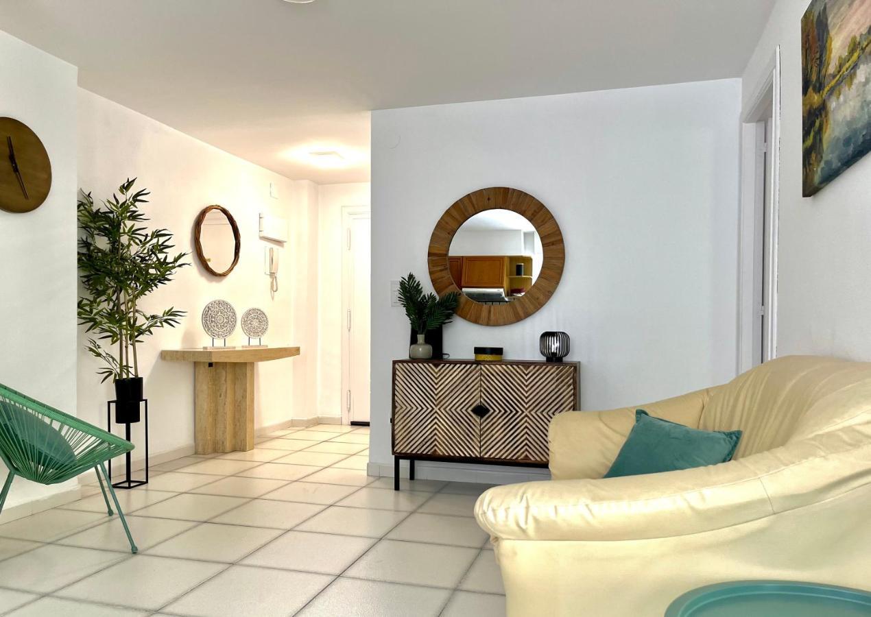 Modern Apartment On The Beach With Pool Calpe Exteriér fotografie